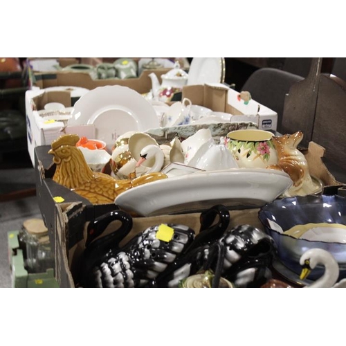 91 - FOUR TRAYS OF ASSORTED CERAMICS TO INCLUDE TEAWARE ETC