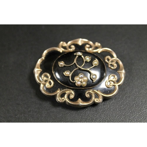 292 - VICTORIAN MORNING BROOCH