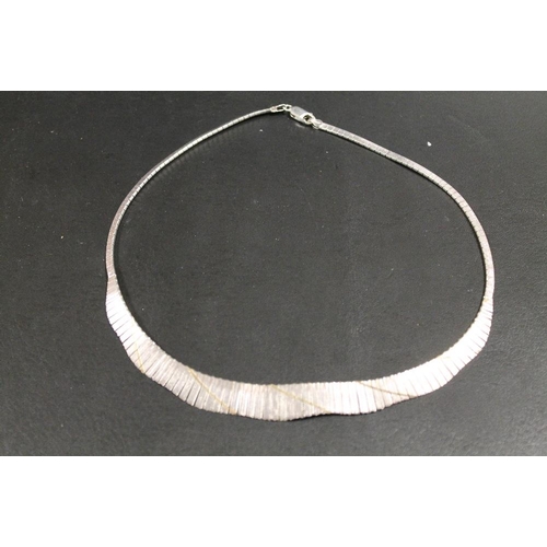 304 - HALLMARKED SILVER NECKLACE IN BOX