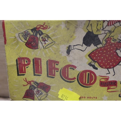 353 - A ORIGINAL BOXED SET OF PIFCO ELECTRIC 'NURSERY RHYME' FAIRY LIGHTS