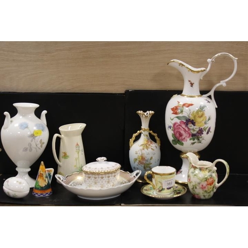 362 - A SELECTION OF ASSORTED CERAMICS TO INCLUDE A ROYAL WORCESTER 'CASTLES IN THE AIR' CANDLE SNUFFER, C... 