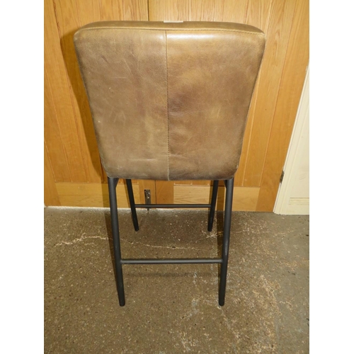 703 - A MODERN LEATHER BAR STOOL