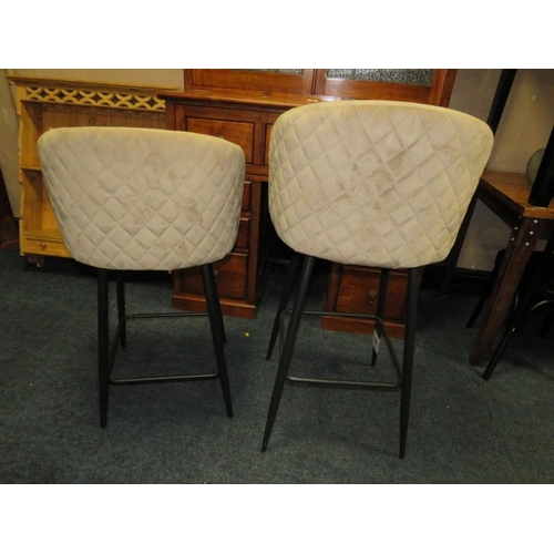 724 - A NEAR PAIR OF UPHOLSTERED BAR STOOLS - DIFFERENT SEAT HEIGHTS