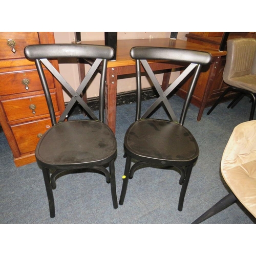 730 - TWO MODERN BISTRO TABLE WITH TWO METAL CHAIRS