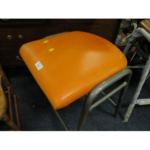 736 - A MODERN ORANGE STOOL