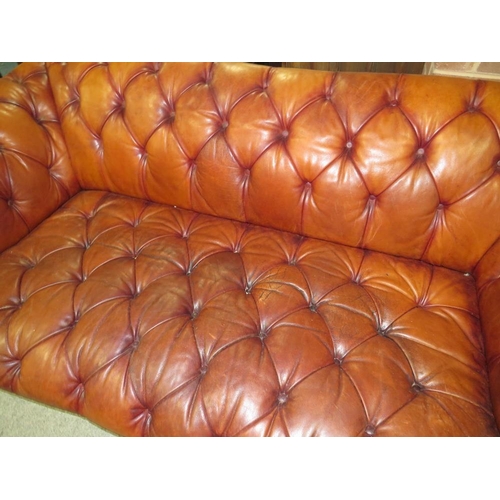 750 - A LARGE TETRAD BROWN LEATHER CHESTERFIELD SETTEE APPROX W-224 CM S/D