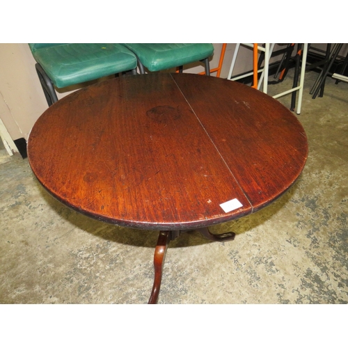 777 - AN ANTIQUE MAHOGANY PEDESTAL TABLE A/F