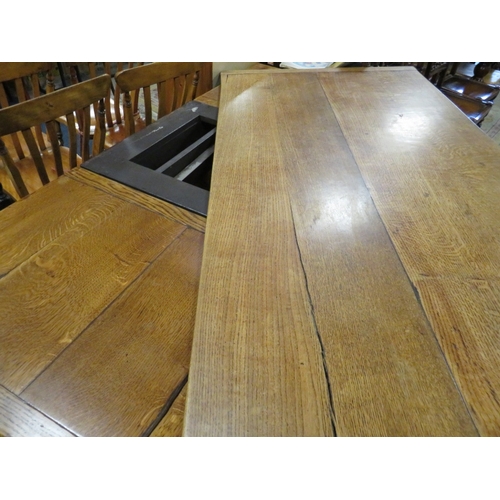 785 - A LARGE OAK JACOBEAN STYLE DRAWLEAF TABLE - W 182 CM EXTENDING TO APPROX W 302 CM