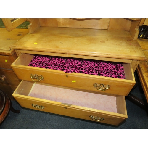 788 - AN EDWARDIAN DRESSING TABLE