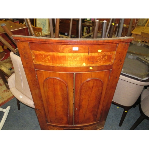 727 - A LARGE 19TH CENTURY MAHOGANY HANGING INLAID CORNER CUPBOARD