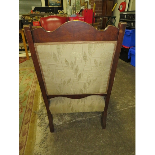 779 - AN EDWARDIAN MAHOGANY GENTLEMAN'S ARMCHAIR AND FOUR CHAIRS (5)