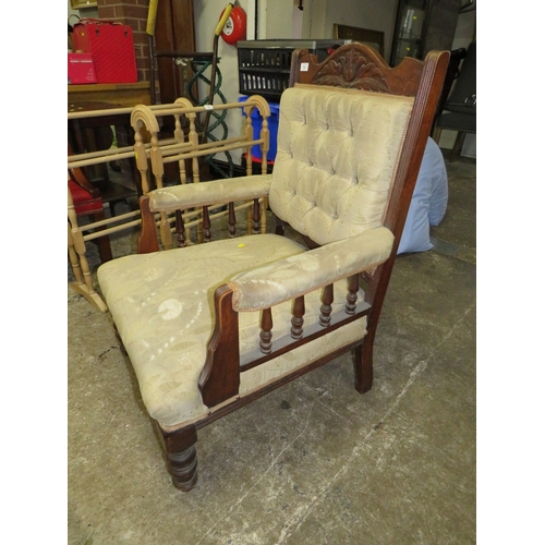 779 - AN EDWARDIAN MAHOGANY GENTLEMAN'S ARMCHAIR AND FOUR CHAIRS (5)