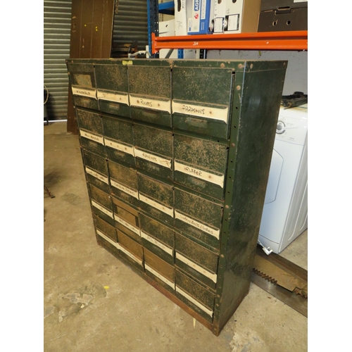 620 - AN INDUSTRIAL METAL MULTI DRAWER CABINET ( 20 DRAWERS) H-100 CM W-89.5 CM