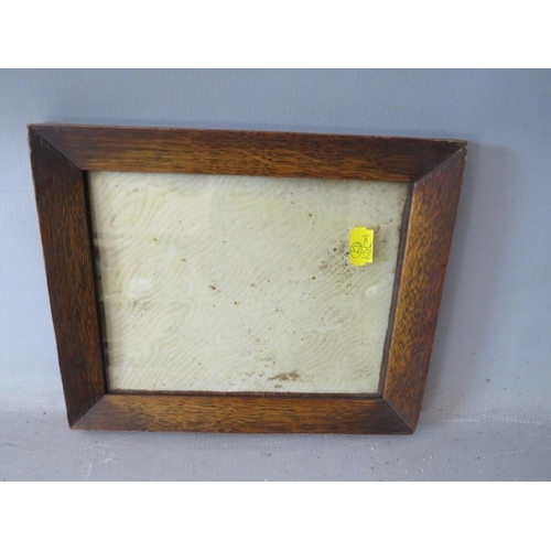 33 - THREE SMALL 19TH CENTURY ROSEWOOD PICTURE FRAMES, average frame W 4 cm, average rebates 21 x 20 cm