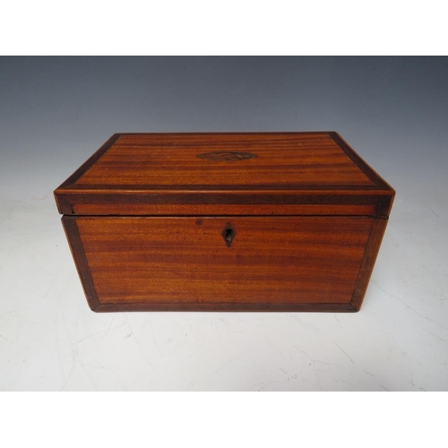 518 - A GEORGIAN INLAID AND MARQUETRY TEA CADDY, twin compartments to the interior, W 25.5 cm