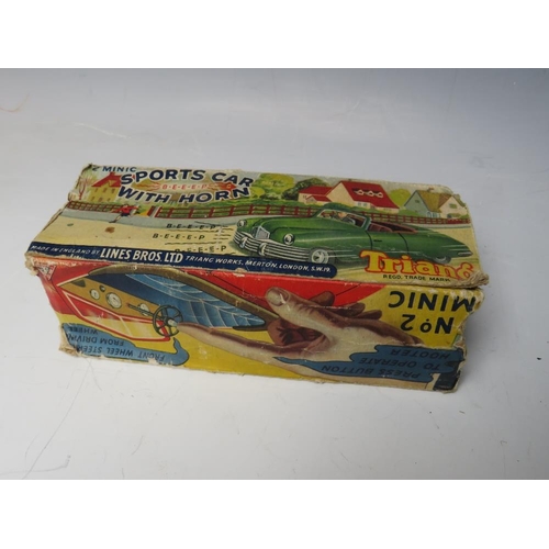 534 - A VINTAGE CLOCKWORK TINPLATE MINIC SPORTS CAR, with horn, box and key, L 17 cm, A/F