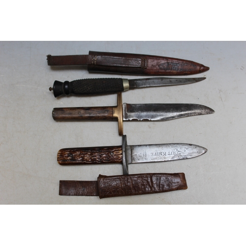 531 - A SCOUT KNIFE, Bowie knife and an antique style dagger (3)