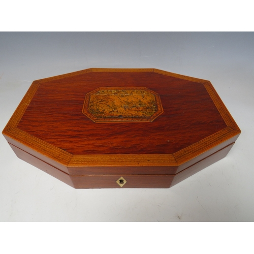 509 - A GEORGIAN PARTRIDGE WOOD OCTAGONAL CARD/GAMES BOX, with inlaid and crossbanded detail, W 30 cm