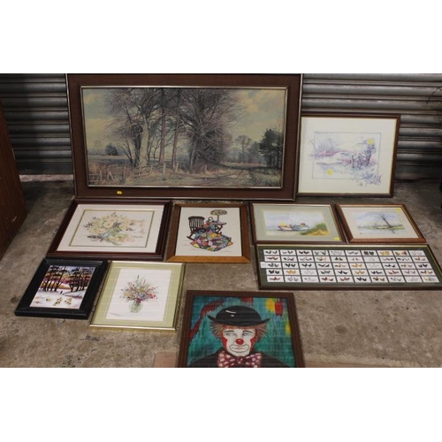 33 - A COLLECTION OF ASSORTED PRINTS AND PAINTINGS ETC TO INCLUDE TWO WATERCOLOURS BY VERA WATKINS, A TEX... 