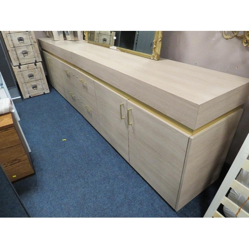 629 - A PAIR OF LARGE MODERN SIDEBOARDS H-90 W-170 CM (2)