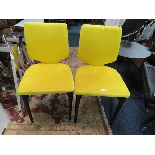 653 - A PAIR OF MODERN YELLOW DINING CHAIRS