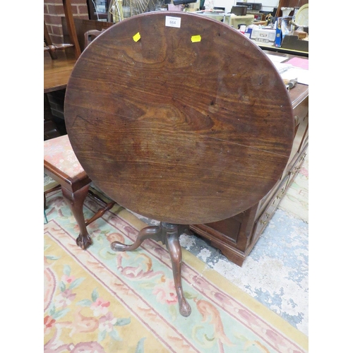 664 - A 19TH CENTURY MAHOGANY TILT-TOP PEDESTAL TABLE