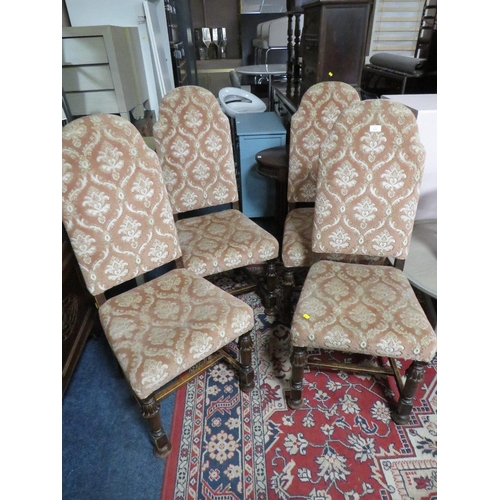 691 - A SET OF FOUR OAK VINTAGE UPHOLSTERED DINING CHAIRS