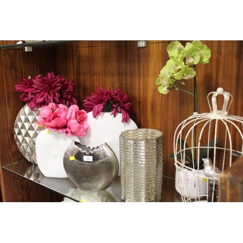 155 - A COLLECTION OF EX SHOW HOME VASES & DECORATIVE ACCESSORIES TO INCLUDE  A BIRD CAGE