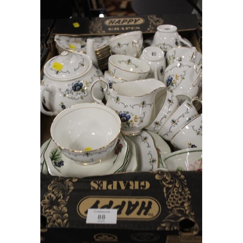 88 - TWO TRAYS OF ASSORTED CERAMICS COMPRISING A TRAY OF DUCHESS TEAWARE AND AN ASSORTED TRAY INCLUDING A... 