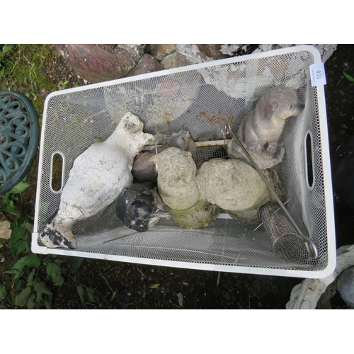 558 - A QUANTITY OF GARDEN ANIMAL ORNAMENTS INCLUDING A WATER FEATURE