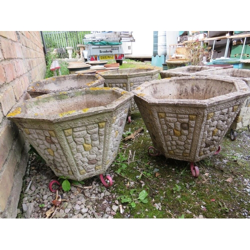 568 - SIX STONE GARDEN PLANTERS