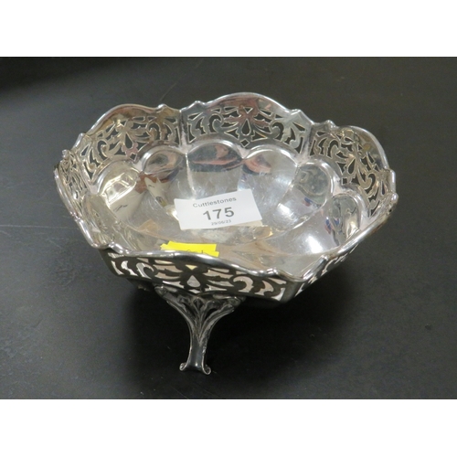 175 - A HALLMARKED SILVER BON BON DISH WITH PIERCED BORDER - BIRMINGHAM 1932, MARKERS MARK FOR ALEXANDER C... 