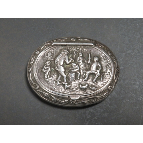 181 - A HALLMARKED SILVER LIDDED PILL / SNUFF BOX TOGETHER WITH ANOTHER EMBOSSED EXAMPLE WITH MARKS TO BAS... 