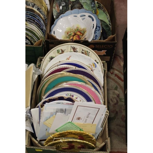 78 - FIVE TRAYS OF ASSORTED COLLECTORS PLATES , CABINET PLATES ETC