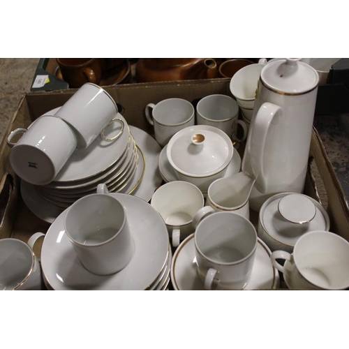 149 - TWO TRAYS OF ASSORTED CERAMICS TO INCLUDE ROYAL GRAFTON TEA WARE ETC