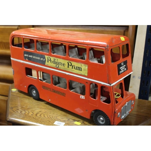 231 - A VINTAGE TRIANG TIN PLATE NO 93 LONDON TRANSPORT BUS