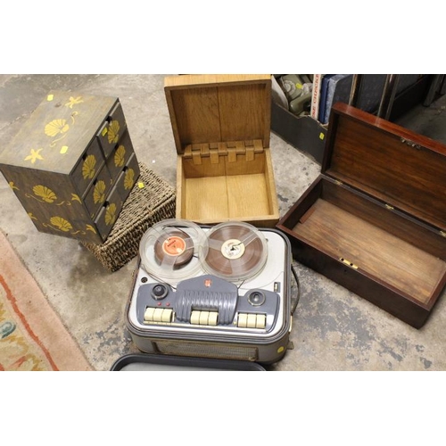 125 - A COLLECTION OF WOODEN BOXES TO INCLUDE A REEL TO REEL PLAYER