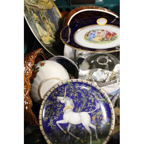 147 - THREE TRAYS OF ASSORTED CERAMICS AND SUNDRIES TO INCLUDE SNOW GLOBES AND CLOCKS ETC