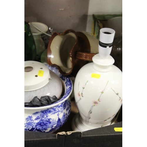 178 - TWO TRAYS OF CERAMICS AND GLASS ETC