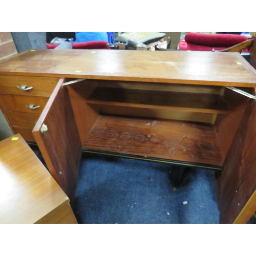 853 - AN AVALON RETRO DRESSING TABLE TOGETHER WITH A RETRO SIDEBOARD A/F