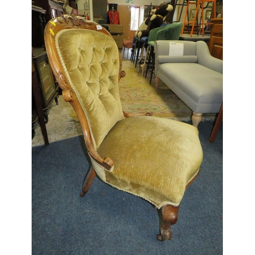 858 - A 19TH CENTURY MAHOGANY LADIES CHAIR