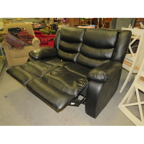 870 - A BLACK TWO SEATER RECLINER SETTEE