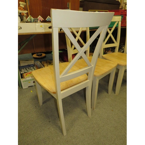 872 - A SET OF FOUR MODERN CHAIRS