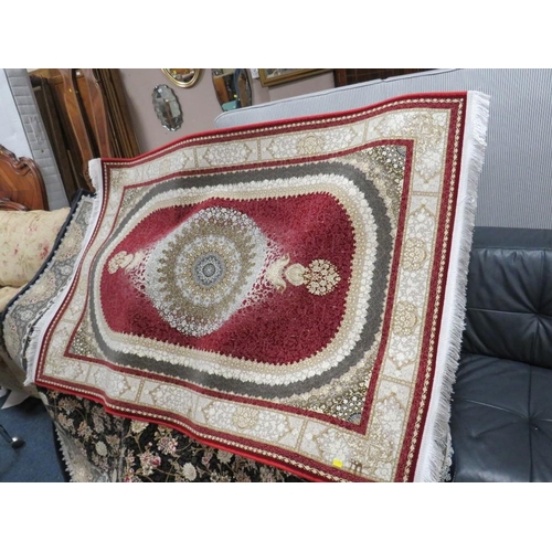 881 - A MODERN SILK RUG 184 X 121 cm