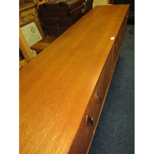 889 - A RETRO TEAK LONG SIDEBOARD, POSSIBLY G-PLAN - L 206 cm