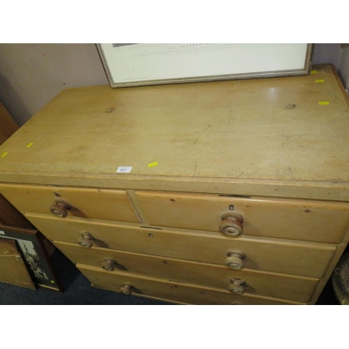 911 - AN ANTIQUE PINE FIVE DRAWER CHEST OF DRAWERS - W 109 cm