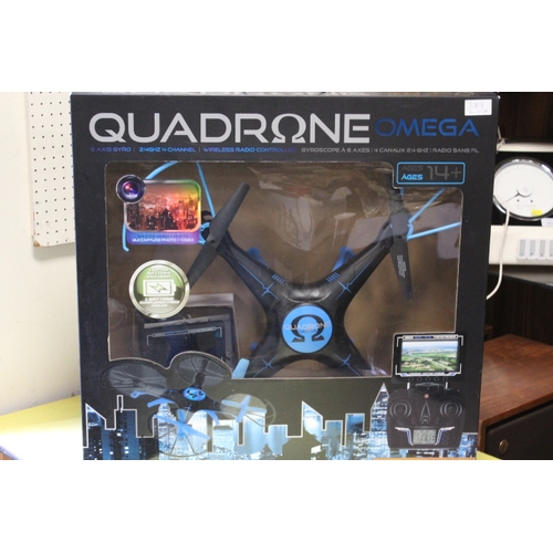 189 - BOXED QUADRONE OMEGA 2.4gHz 4 CHANNEL WIRELESS CONTROLLED 6 AXIS GYRO DRONE (UNTESTED)