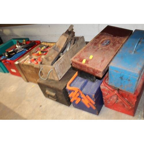 629 - A SELECTION OF TOOLS, TOOLBOXES AND CONSUMABLES TO INCLUDE STILSONS AND A BATTERY TESTER