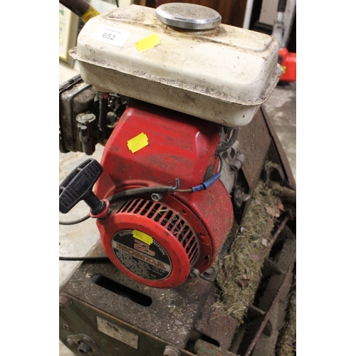 652 - A WEBB ROLLER LAWN MOWER WITH 2.2HP HONDA ENGINE