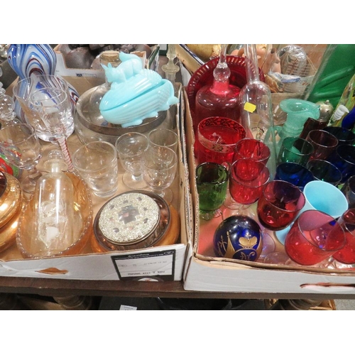 146 - TWO TRAYS OF ASSORTED GLASSWARE TO INCLUDE A TWIST STEM WINE GLASS ETC